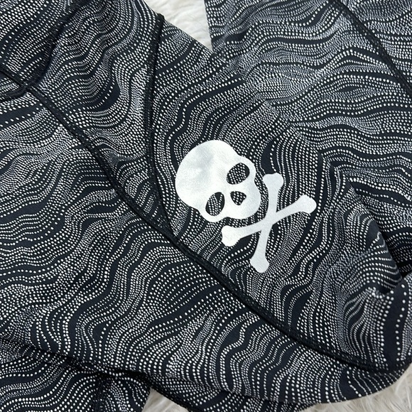 Lululemon In Movement Tight 25" *Everlux - Picture 3 of 5